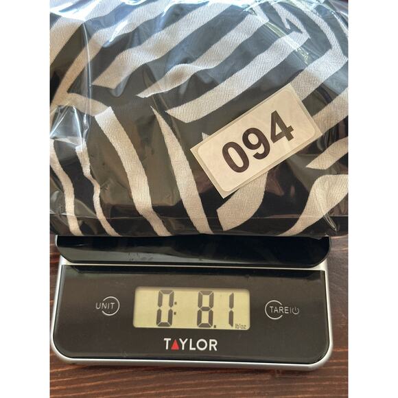 TRAVLERS by Chico Black White Geometric Print Business Office Casual Top Sz 3 - Picture 12 of 12